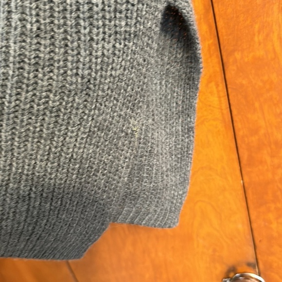 Women’s sleeveless cardigan N-19 - Picture 6 of 6